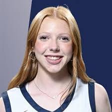 Nadia Watt's Instagram, Twitter & Facebook