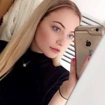 Phoebe Proctor's Instagram, Twitter & Facebook