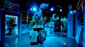 Para muchos de nosotros jurassic world fue, sin duda alguna, una de las películas de dinosaurios. Universal Shares Preview Of New Jurassic World Tribute Store