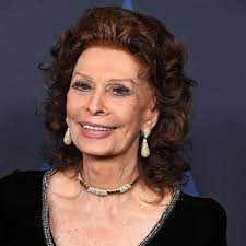 Famed italian actress sofia villani scicolone ponti. Sophia Loren Erste Kinorolle Nach Zehn Jahren Gala De