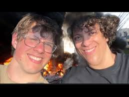 Tren baby ranks bicep exercises with iron Unc