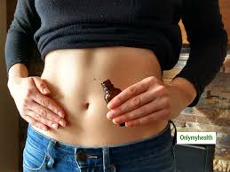 7 Hidden Benefits Of Applying Natural Oils To The Belly Button