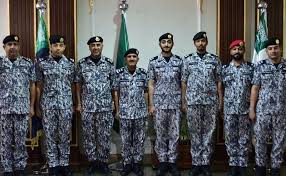 حددت كلية الملك فهد الأمنية ممثلة في الإدارة العامة للقبول والتسجيل، عدداً من الشروط الواجب توافرها في كافة المتقدمات وهي: Ø§Ù„ØªØ³Ø¬ÙŠÙ„ ÙÙŠ ÙƒÙ„ÙŠØ© Ø§Ù„Ù…Ù„Ùƒ ÙÙ‡Ø¯ Ø§Ù„Ø§Ù…Ù†ÙŠØ© 1442 Ø¯ÙˆØ±Ø© Ø¶Ø¨Ø§Ø· Ø±Ù‚Ù… 65 Ø±Ø§Ø¨Ø· Ø§Ù„Ù‚Ø¨ÙˆÙ„ ÙˆØ§Ù„ØªÙ‚Ø¯ÙŠÙ… Ø¹Ø¨Ø± Ø§Ø¨Ø´Ø± ÙˆØ§Ù„Ø§Ù„ØªØ­Ø§Ù‚ Ù„Ø®Ø±ÙŠØ¬ÙŠ Ø§Ù„Ø«Ø§Ù†ÙˆÙŠØ© Ø§Ù„Ø¹Ø§Ù…Ø© Ø¥Ù‚Ø±Ø£ Ù†ÙŠÙˆØ²