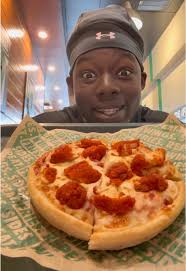 Trying the New Wingstop Pizza Experience