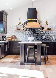 Rows have either following the center connection or 1/3 connection. 10 Ways To Create Geometric Patterns With Ceramic Tile Kuchen Design Kuchendesign Bett Design Modern