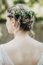 bridal styling with eucalyptus and gypsophila bridal hairstyle up do dutt bride hairsty brautfrisur brautfrisuren schleierkraut brautstyling