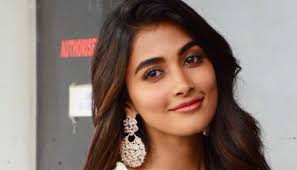 Pooja hegde princess mala, pooja. Pooja Hegde Stuns Fans With Throwback Pic Of Housefull 4 People News Zee News