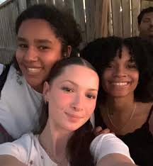 my first concert🙂‍↕️💐 ily clairo