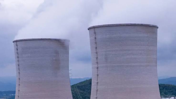 Infrastructures d'énergie moderne et technologies nucléaires