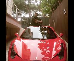 Bola sepak merupakan satu sukan yang penuh keghairahan dan memberahikan bagi pemain dan penonton. Mewahnya Kehidupan Neymar Sukan Mstar