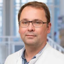 Ärztliches Team: Chefärzt:innen, Oberärzt:innen & Co.