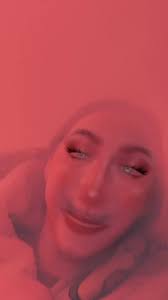 Tess Kane (@tesskane7)