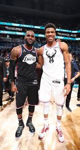 Pin By Calvin Bradbury On Basketball Wallpaper Lebron James Basketball Players Nba Mvp Basketball