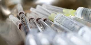 May 11, 2021 · a major business lobby group is urging the quebec government to rapidly implement a vaccine passport system to regulate who can access restaurants, stores and events. Quebec Premier Announces Vaccine Passport System After Rise In Covid 19 Cases Durham Radio News