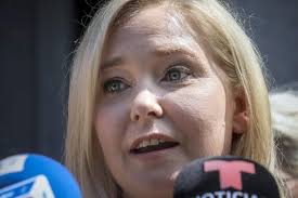 Peggy Cummins, the lethal outlaw in noir classic 'Gun Crazy,' dies at 92