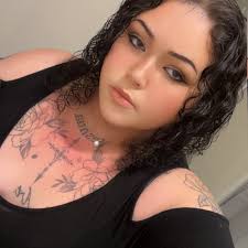 Just moved to Lehigh. What internet service do you use. We have Verizon and  it sucks