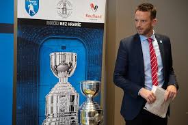 Evropská konferenční liga uefa je klubovou fotbalovou soutěží mezi evropskými týmy pořádanou organizací uefa.byla založena v roce 2019 a prvním ročníkem je sezóna 2021/22. Ligu Spestri Superpohar Klubom Cinknu Peniaze Od Pro Hokeja Rocnik 2020 2021 By Mohol Zacat V Oktobri Hokejportal Sk