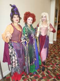 Some Fantastic Hocus Pocus Cosplay Hocus Pocus Halloween Costumes Halloween Costume Outfits Halloween Coustumes