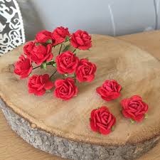 Find utterly gorgeous ideas in this collection! Red Paper Roses Mini X 10 15mm Crafts Wedding Flowers Etsy