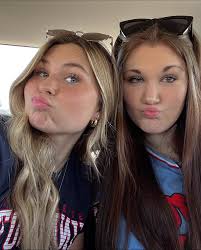 SYDNEY LAYNE 🎱🎀🍒 (@sydneyvansurksum) • Instagram photos and videos