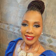 lunchflow #mindingmybusiness #Friendssupportfriends #morethanmakeup  #productsinandout #customerserviceiskey Thank you Hazel Oglesby-Muhammad ,  Kathleen Randolph , Shellece, Barbara Brandon , Lynn, & Betty for  DISCOVERING WHAT YOU LOVE ...