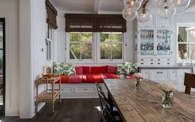 how a kitchen table with bench seating