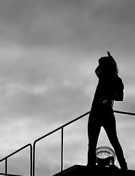 Black And White Harry Styles Silhouette Pin By Evelyn Deutscher On One Direction Harry Styles Harry Styles Concert Harry Edward Styles