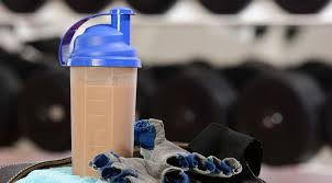 This shaker bottle by boldfit also comes with an additional compartment just like other popular shaker options. 12 Hacks For Cleaning Your Gross Protein Shaker Bottle Muscle Fitness