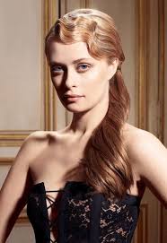 Make Attractive A Simple Ponytail With 1930s Finger Waves As The Frisur Party Haarfrisuren Selber Machen Und Frisuren