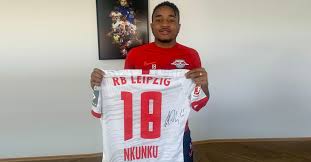 May 05, 1999 · justin kluivert, 22, from netherlands ogc nice, since 2021 left winger market value: Rb Leipzig Star Christopher Nkunku Versteigert Sein Trikot
