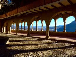 ˈɡɾaws) is a village in the spanish province of huesca, located in the pyrenees at the confluence of rivers esera and isabena. Graus Ribagorza Pre Pirineos De Huesca Aragon