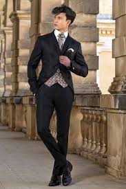 Abiti ideali per matrimoni romantici, hipster o eventi di moda estiva. Abito Da Sposo Fashion Marrone Made In Italy 100