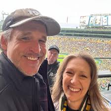 At the game…Craig Hentrich doing the photo bomb!!!🤣🤣🤣