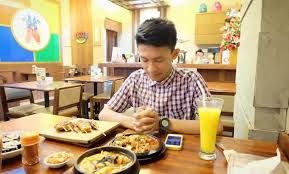 Hutan bakau margomulyo merupakan hutan kota yang ada di balikpapan lokasinya sangat dekat dengan pusat kota. 41 Tempat Makan Di Surabaya 2021 Referensi Restoran Terkenal