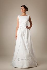 Trova online outlet abiti da sposa con la migliore qualità e il miglior servizio clienti. Abiti Da Sposa 2019 Le Tendenze Blog Consigli Matrimonio E Styles