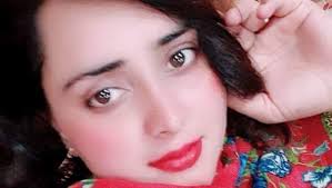 Listen to nadia gul songs online. Nadia Gul Official Home Facebook