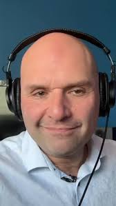 What song are you bringing in for Waitress?👇 (wrong answers only), 🎧 Find  the Broadway Vocal Coach Podcast