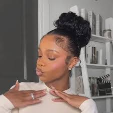 Laura Swider's Instagram, Twitter & Facebook