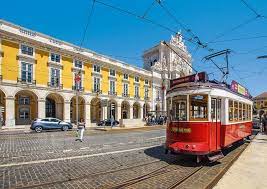 Trains from lisbon to porto: Le Portugal Contre L Espagne Quel Pays Convient Le Mieux A Votre Voyage Globesenior Fr