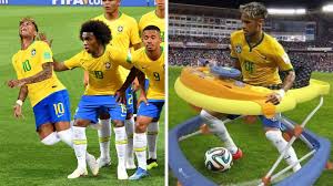 3 mars 3 mai chronologies thématiques croisades ferroviaires sports disney anarchisme catholicisme abréviations / voir aussi (° 1852) = né en 1852 († 1885) = mort en 1885 a.s. Neymar Beste Memes Und Reaktionen Auf Showeinlage Gegen Mexiko Stern De