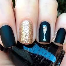Create Your Holiday Mood With Our Ideas For New Years Nails New Years Nail Designs Firework Nails New Year S Nails