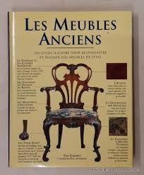 Cest à cette époque qu'apparaissent le bureau à 8 pieds, le fauteuil à oreilles après la mort du roi on note un relachement des moeurs,les lignes du styles louis xiv sont maintenues mais s'assouplissent. Meubles Bucher Gebraucht Antiquarisch Neu Kaufen
