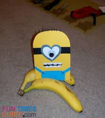 Once the minion is drawn, use your black and brown markets to color in the eyes, goggle straps, hands, and feet. Homemade Minion Cards Here S How To Make Minion Valentine Cards They Ll Go Bananas For The Art And Crafts Guide