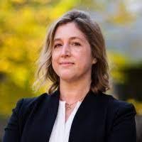 Amanda Cornwall's Instagram, Twitter & Facebook