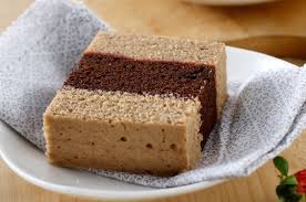 Wajib di coba di rumah like, komen. Cake Kukus Lapis Cokelat Moka Lembut Manisnya Cocok Mengisi Santai Sore Sajian Sedap