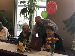 Flowers r us monmouth il. Kcnh Honors Five Residents Over 100 Years Old News Daily Review Atlas Monmouth Il