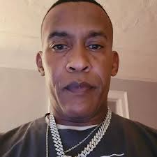 my ex said I'm kinda ugly, is he right? 🥹