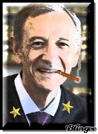 Robert Hight's Instagram, Twitter & Facebook