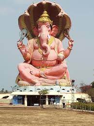 Chinmaya Ganadhish, Kolhapur - The tallest Ganpati statue in India measures  26 m (85 feet) in height and is located in Kolhapur, Maharashtra. Famously  known as Chinmaya Ganadhish, it is the tallest