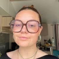 300+ profilů „Bantin“